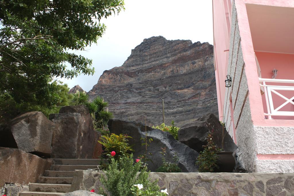 Apartamentos El Guirre Valle Gran Rey Bilik gambar